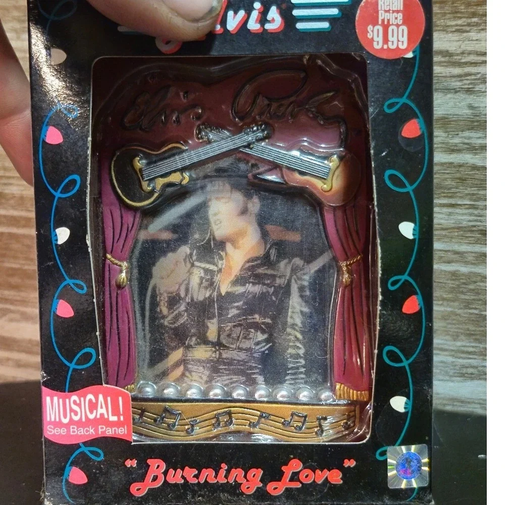 Elvis Presley Burning Love Musical Ornament American Greetings 2003 AXOR-025J